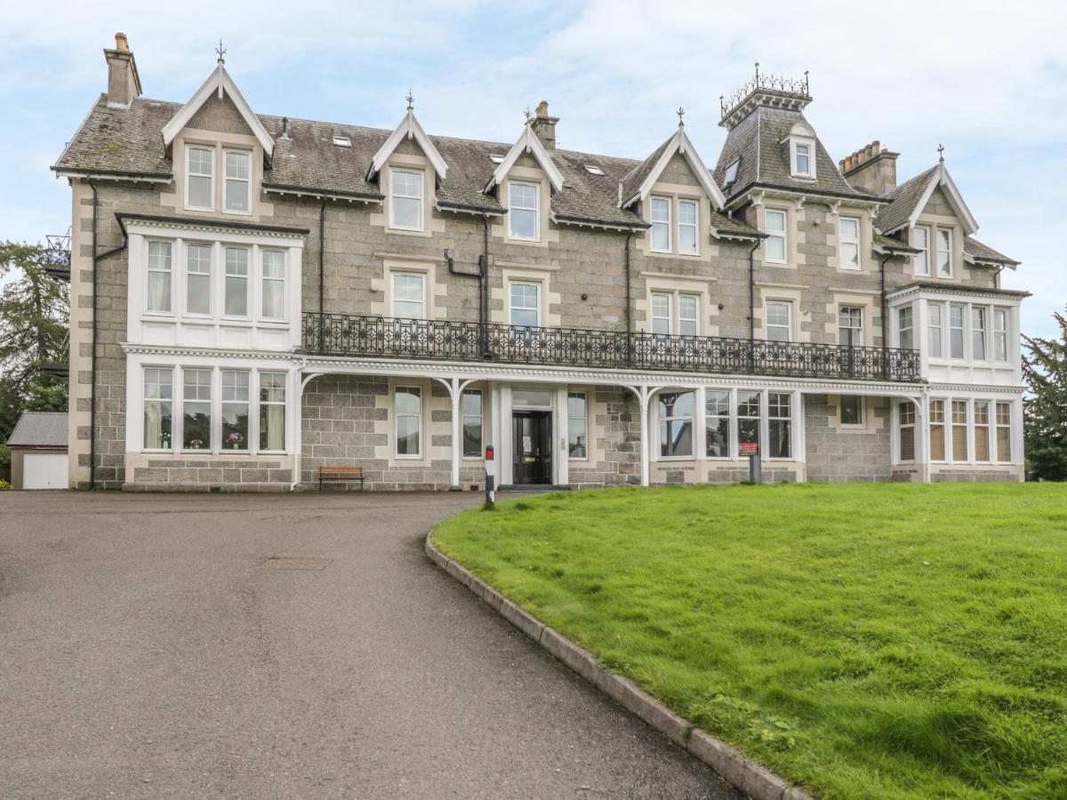 10 Monarch Country Apartments Newtonmore Exteriör bild